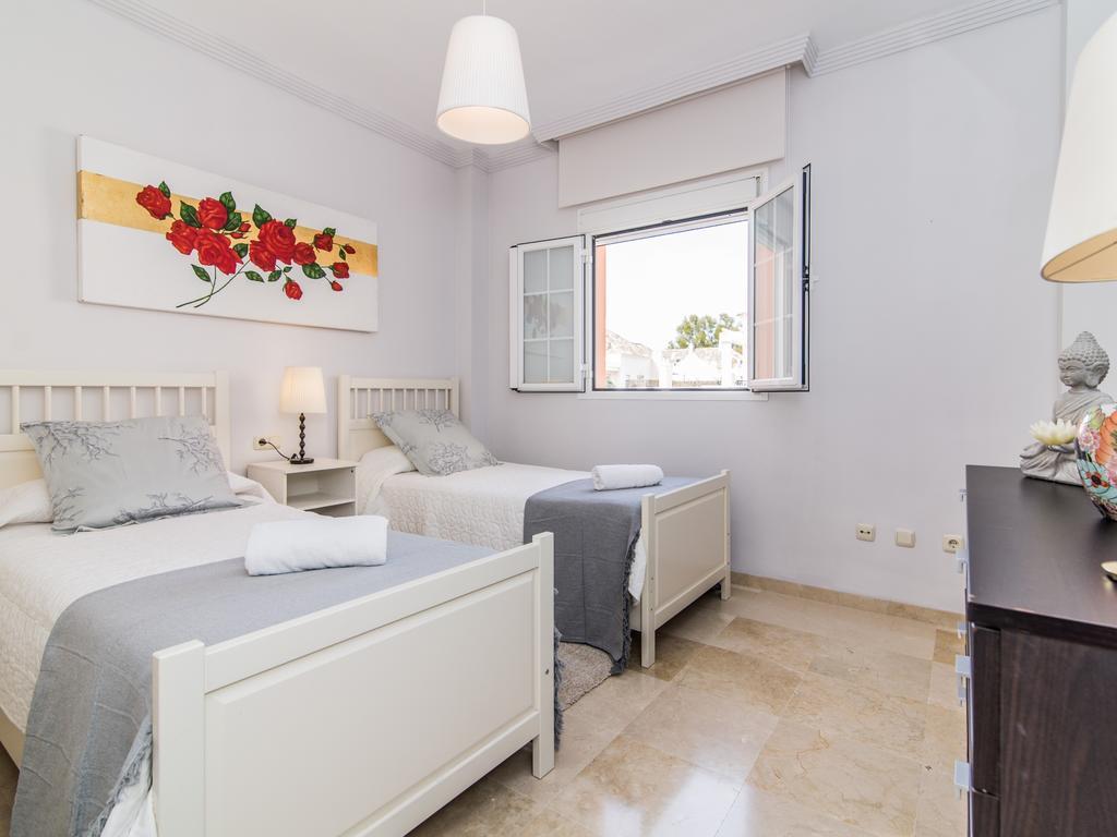 River Garden Spacious Penthouse 马尔韦利亚 外观 照片